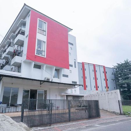 Mroom Residence Near Umn Gading Serpong Redpartner Cicayur Extérieur photo